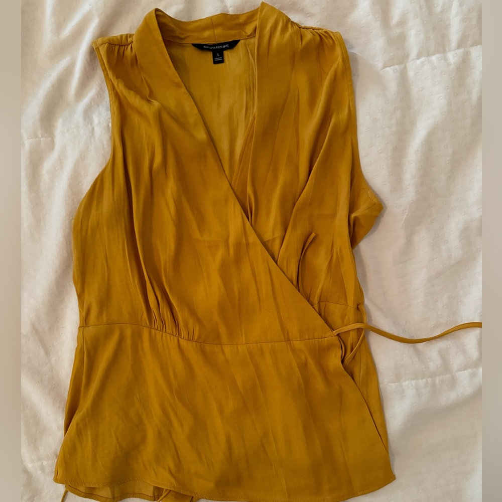 Banana republic blouse